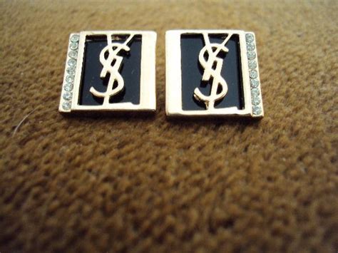 yves saint laurent nausnice